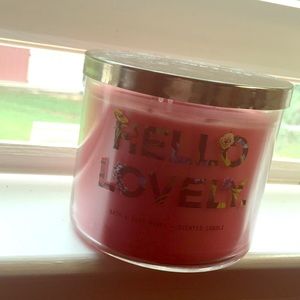 Bath and body works scented candle